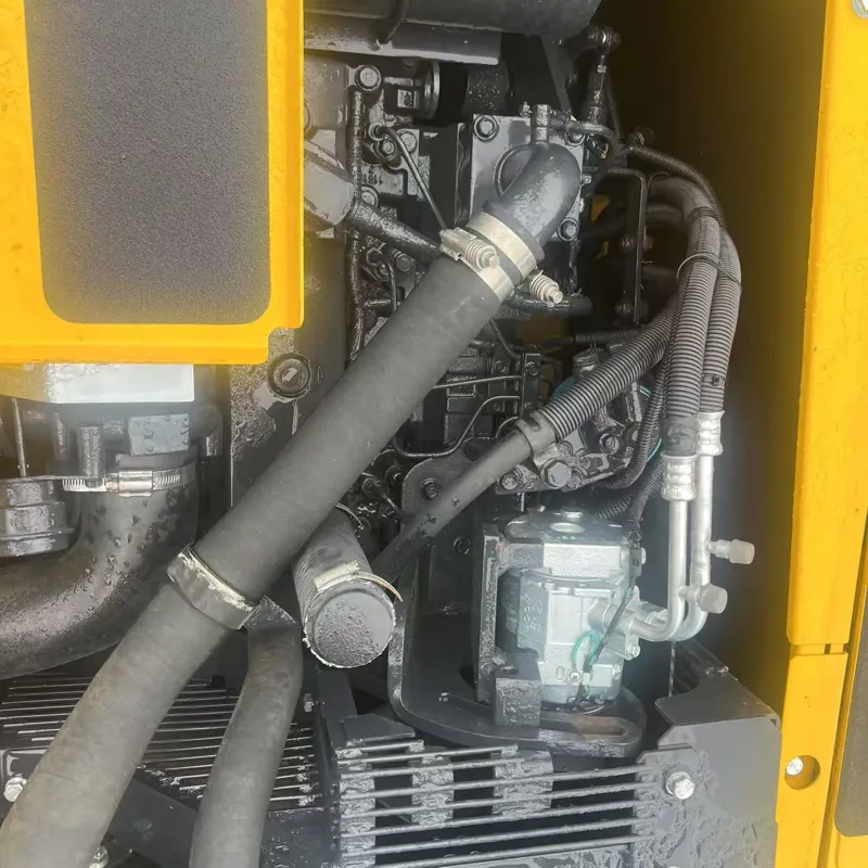 二手小松130-7挖掘机