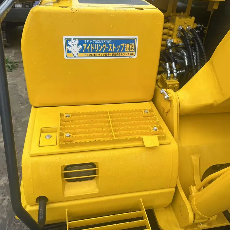 二手小松130-7挖掘机