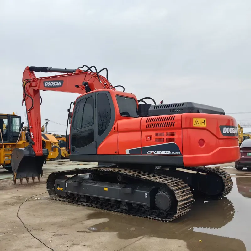 二手斗山225-9挖掘机