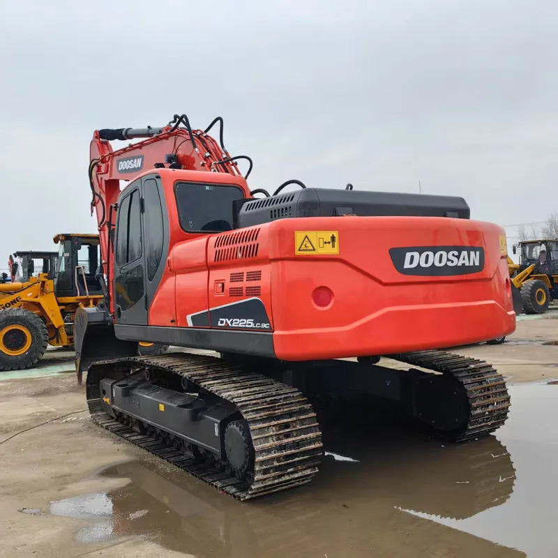 二手斗山225-9挖掘机