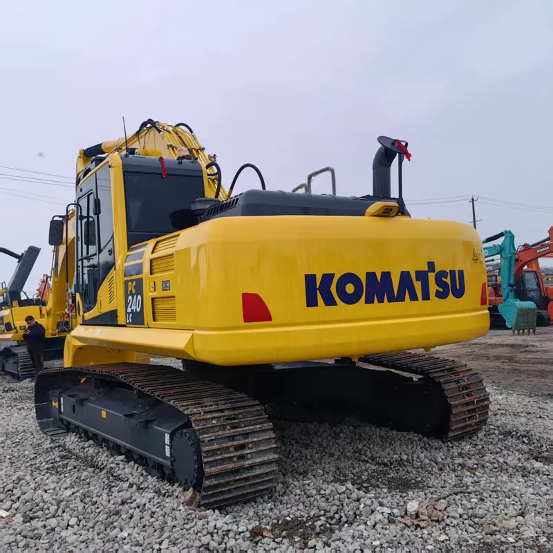 二手小松240-8挖掘机