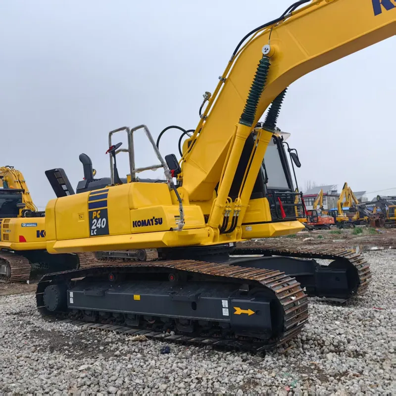 二手小松240-8挖掘机