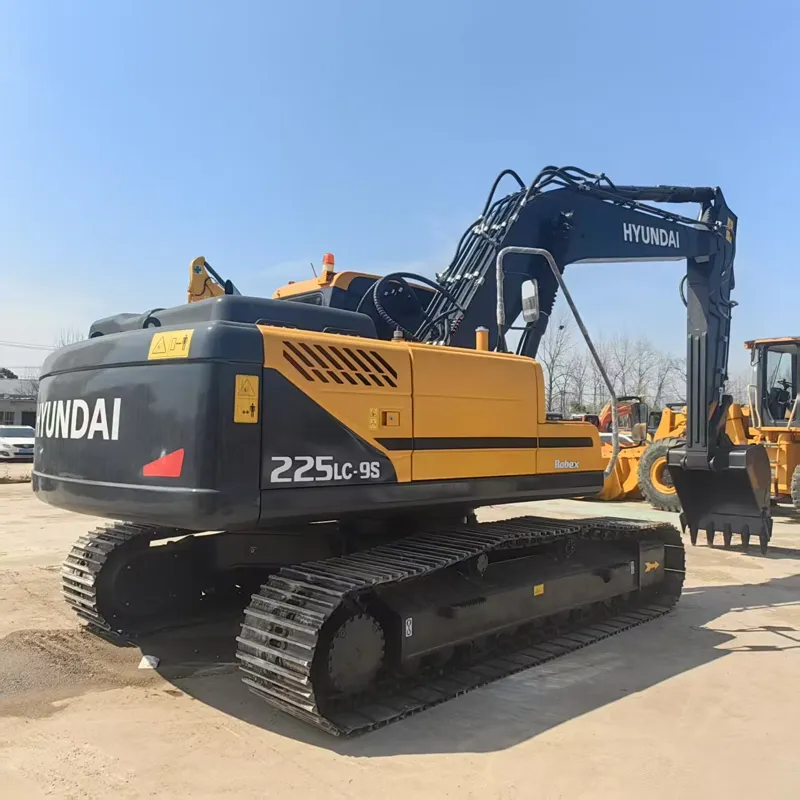 Used 现代225-9 excavator