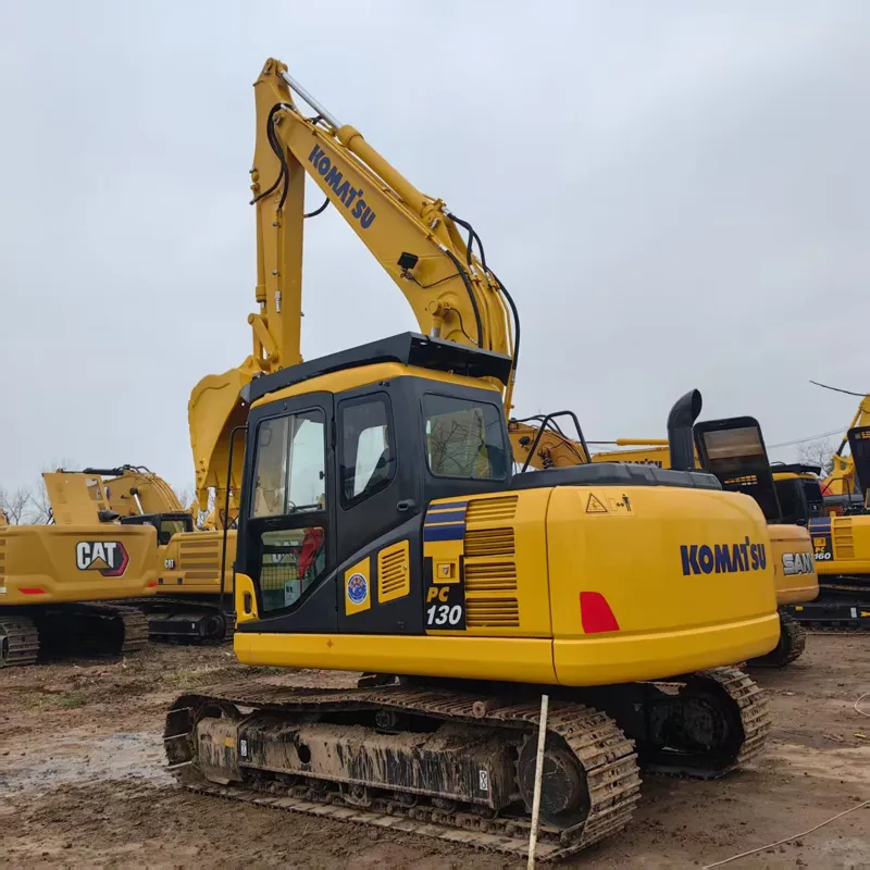 二手小松130-7挖掘机