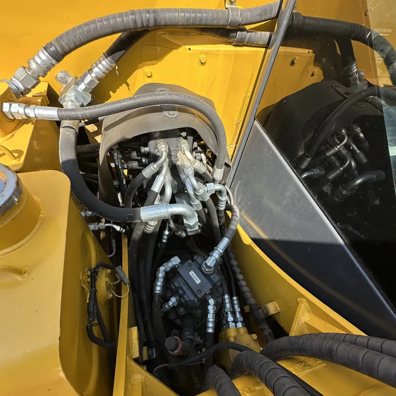 二手小松70-8挖掘机