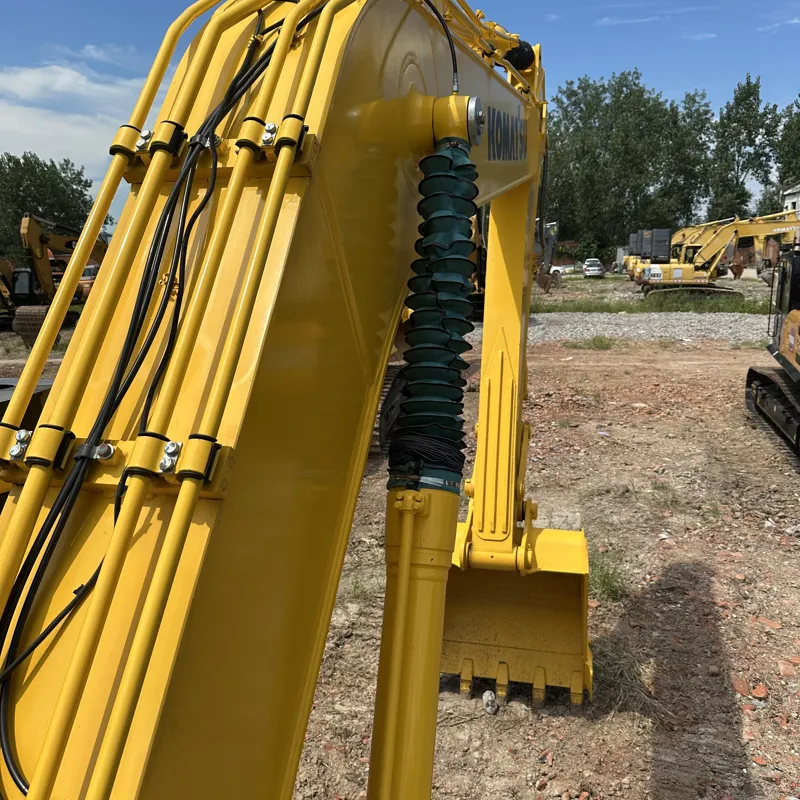 二手komatsu 240-8挖掘机