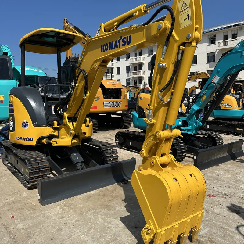 二手小松30挖掘机