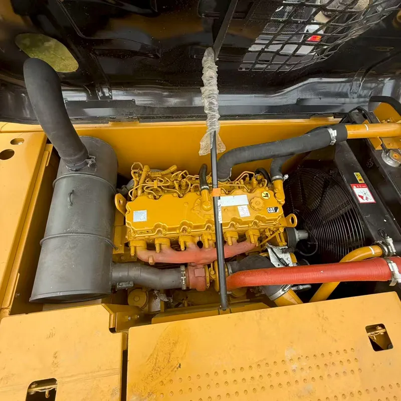 二手卡特323D2L挖掘机