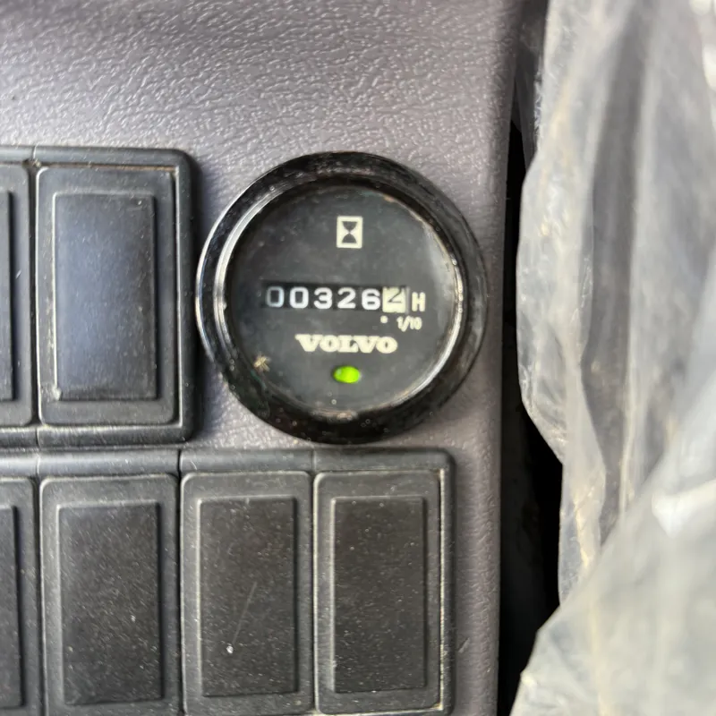 二手沃尔沃210挖掘机