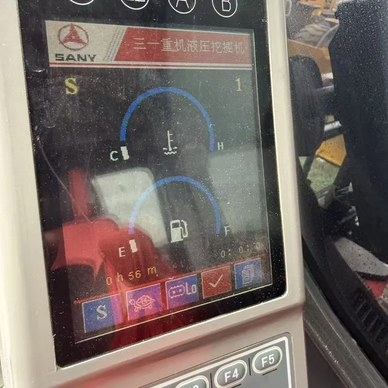 二手三一235挖掘机