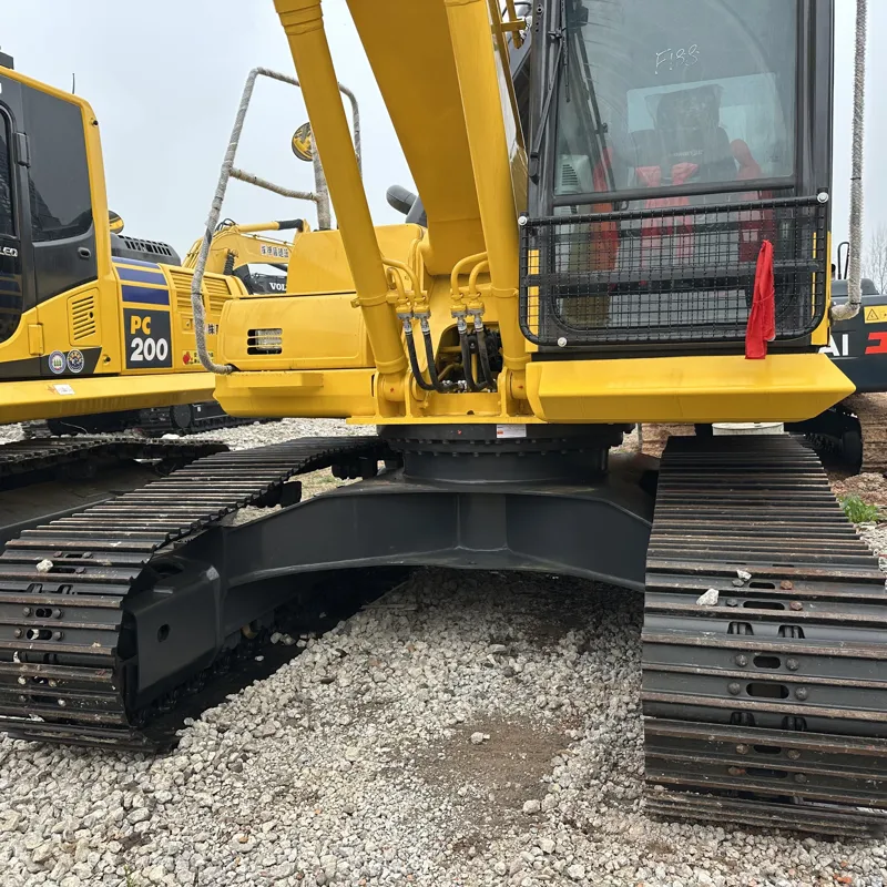 二手小松200-8挖掘机