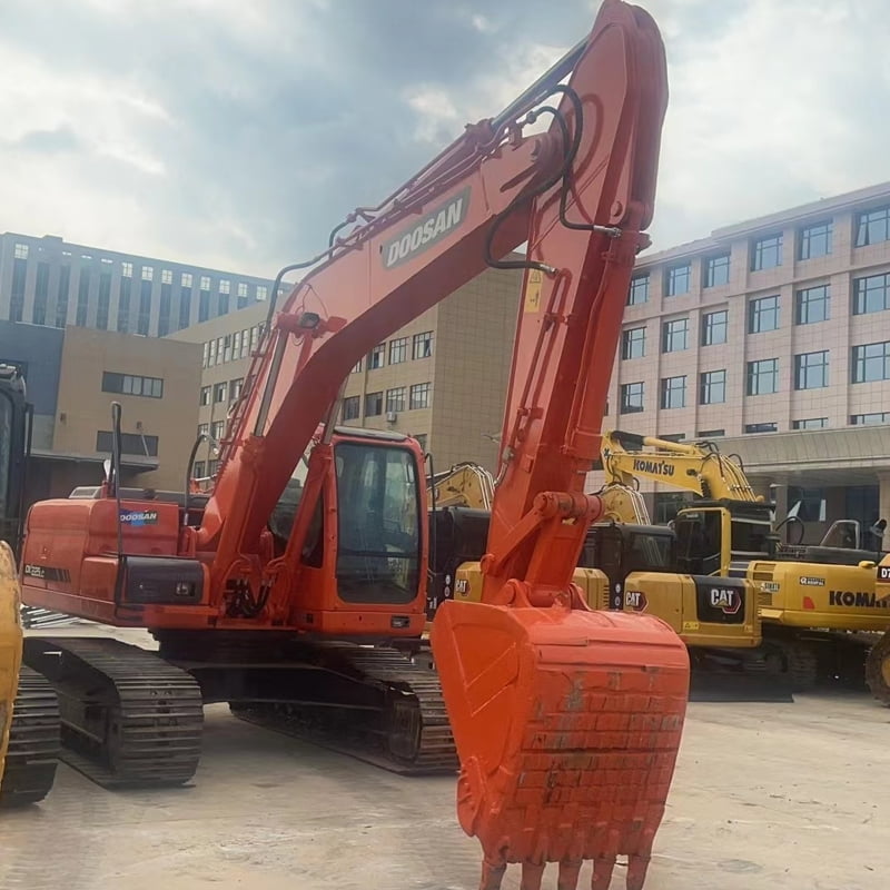 Used 斗山DX225LC excavator