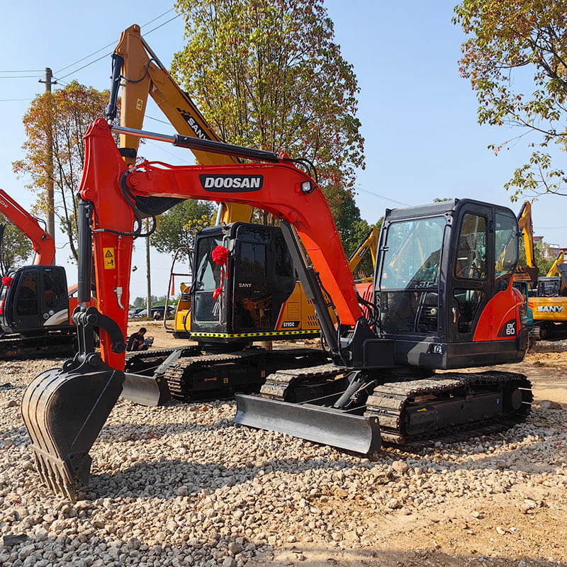 Used 斗山DX60 excavator