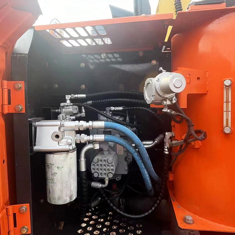二手日立ZX120挖掘机