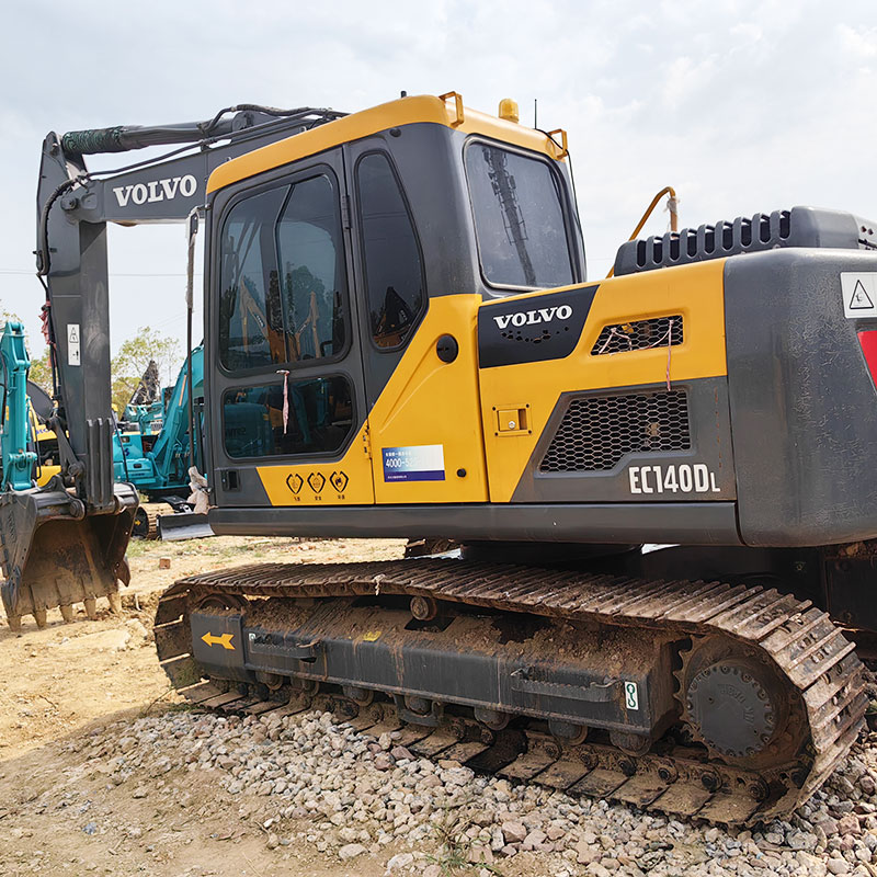 Used 沃尔沃140 excavator