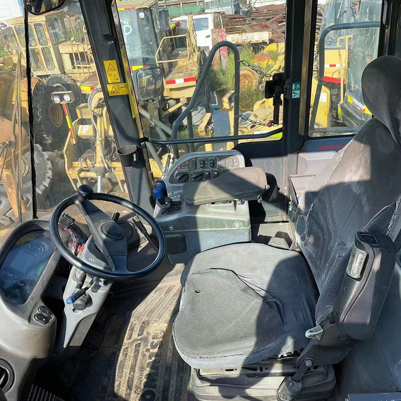 二手小松600-6装载机